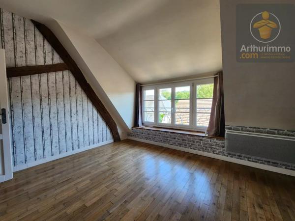 Vente                                                      Maison
                        
                     5 pièces                      133 m2                     à Avaray