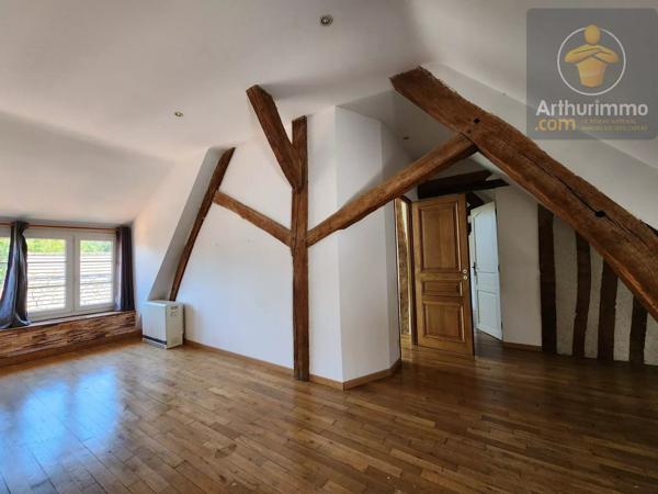 Vente                                                      Maison
                        
                     5 pièces                      133 m2                     à Avaray