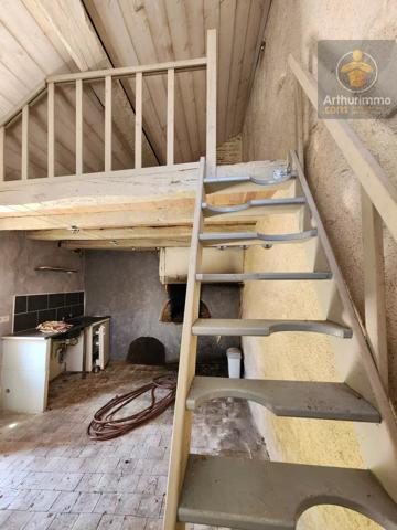 Vente                                                      Maison
                        
                     5 pièces                      133 m2                     à Avaray
