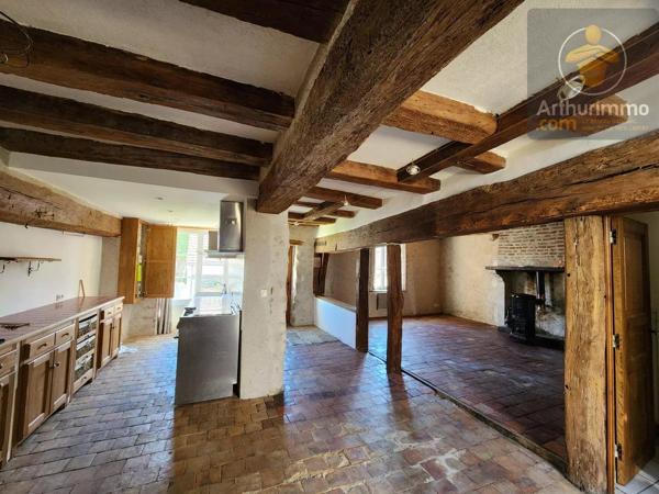 Vente                                                      Maison
                        
                     5 pièces                      133 m2                     à Avaray