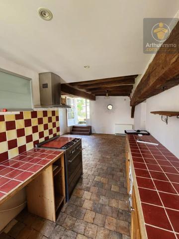 Vente                                                      Maison
                        
                     5 pièces                      133 m2                     à Avaray