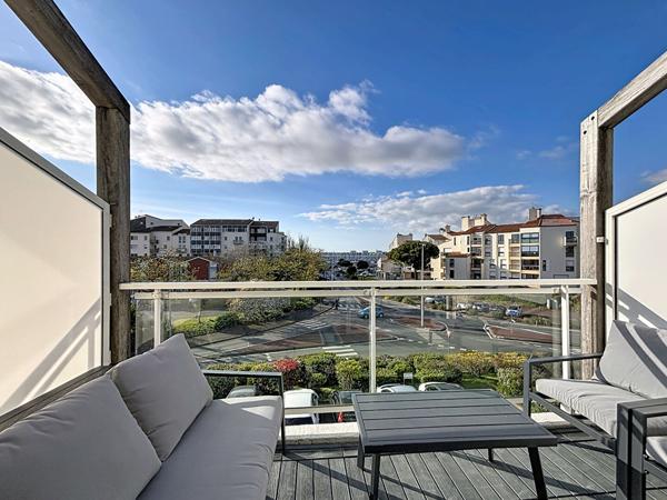 La Rochelle "Les Minimes" Appartement T1 avec mezzanine et terrasse