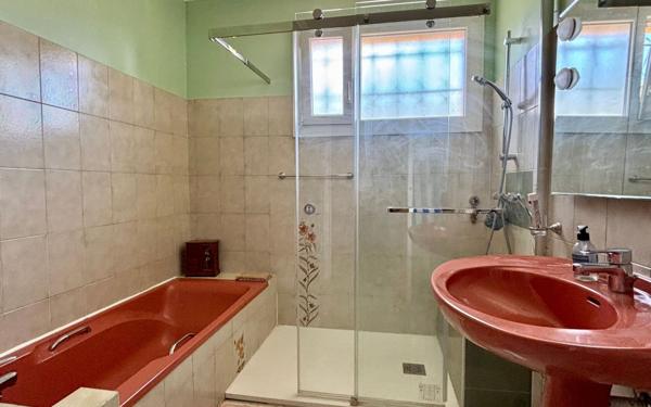 Maison à vendre    5 pièces • 157 m2 Gigean