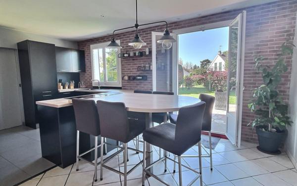 Maison à vendre    6 pièces •  Mennecy