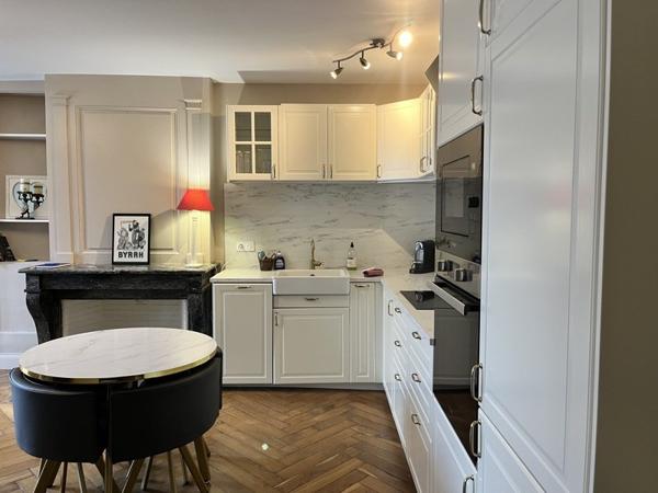 Appartement à louer 850 € CC Tours 2 p 47 m² DPE C
