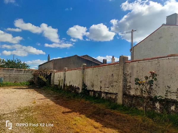 Maison Saint Saturnin Du Bois 8 pièce(s) 120 m2