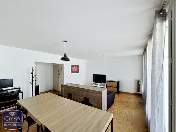 Appartement à vendre 5 pièces 79.85m² Chartres (28000)