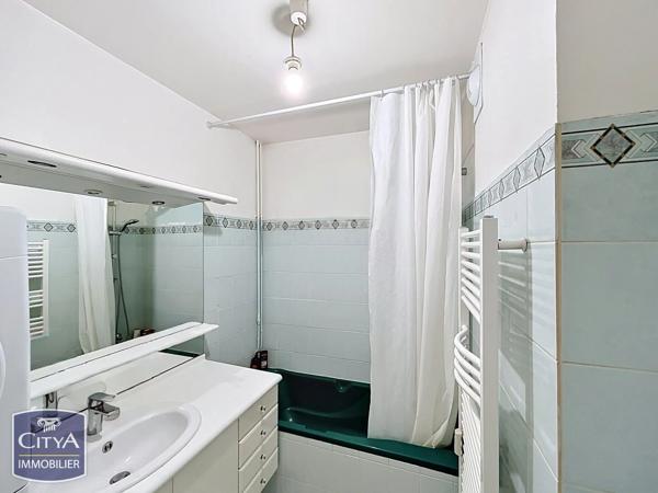 Appartement à vendre 5 pièces 79.85m² Chartres (28000)