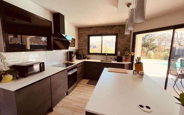 Maison à vendre    4 pièces •  Étaules