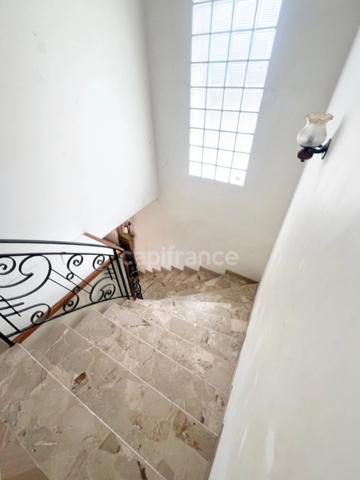 Maison à vendre Manosque Les Varzelles - 155m2, 4 chambres, jardin de 740m2