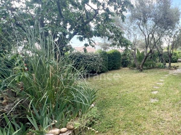 Maison à vendre Manosque Les Varzelles - 155m2, 4 chambres, jardin de 740m2