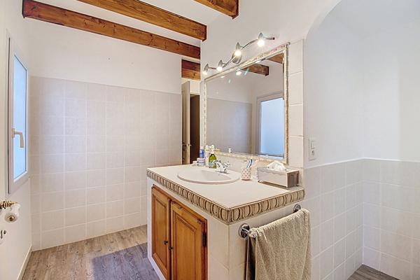 À VENDRE EN EXCLUSIVITÉ à DRAGUIGNAN Appartement 114 m² en dernier étage 3/4 chambres