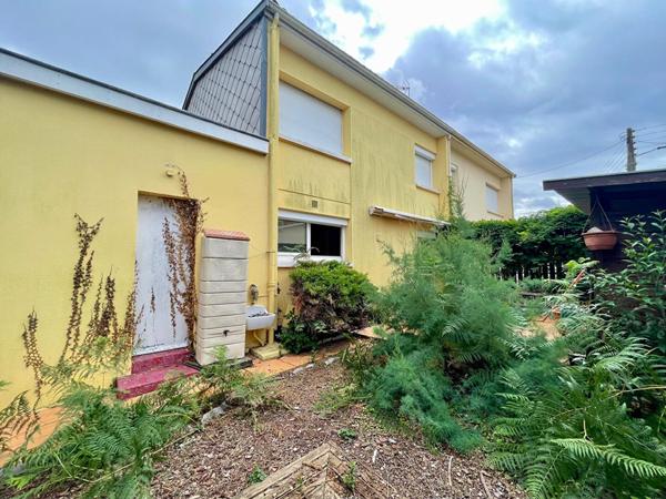 VILLENAVE D'ORNON-CHAMBERY. Maison traditionnelle -3 chambres - Jardin - Garage