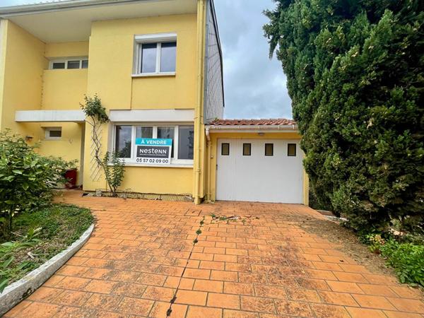 VILLENAVE D'ORNON-CHAMBERY. Maison traditionnelle -3 chambres - Jardin - Garage