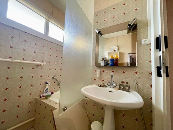 VILLENAVE D'ORNON-CHAMBERY. Maison traditionnelle -3 chambres - Jardin - Garage