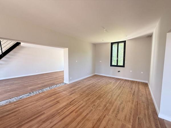 Maison Champniers 5 pièce(s) 210 m2