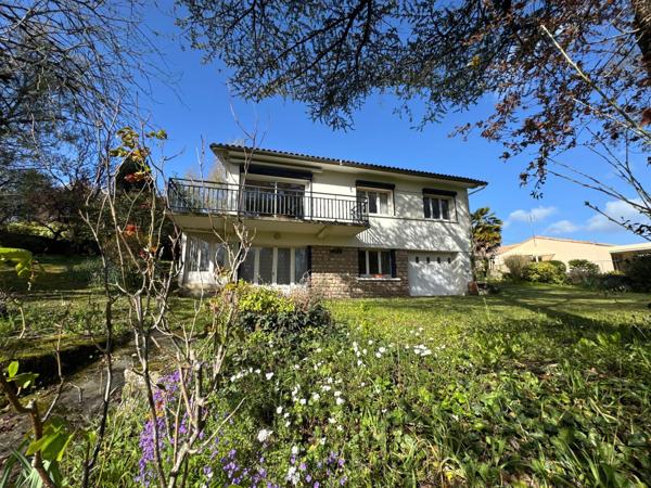 Maison familiale avec superbe vue