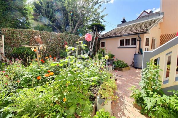 Maison spacieuse à vendre à Épinay-sur-Seine - Exclusivité Guy Hoquet