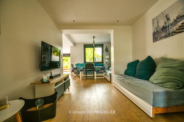 Villa avec 3 chambres et piscine