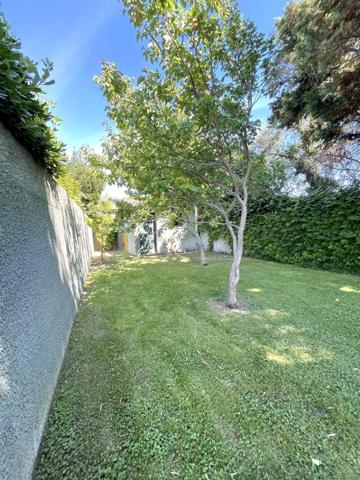 VIAS - HERAULT - 3 CHAMBRES - PISCINE - DEPENDANCES - GARAGE - CALME -