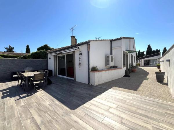VIAS - HERAULT - 3 CHAMBRES - PISCINE - DEPENDANCES - GARAGE - CALME -