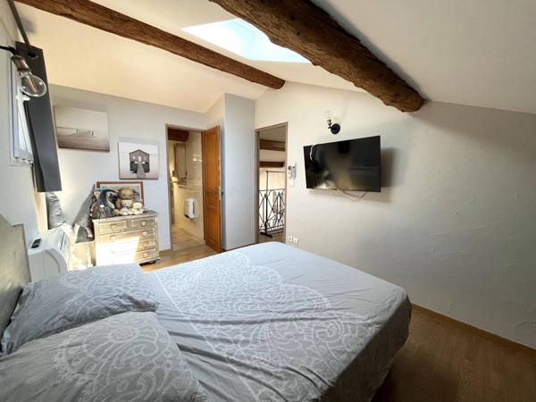 VIAS - HERAULT - 3 CHAMBRES - PISCINE - DEPENDANCES - GARAGE - CALME -