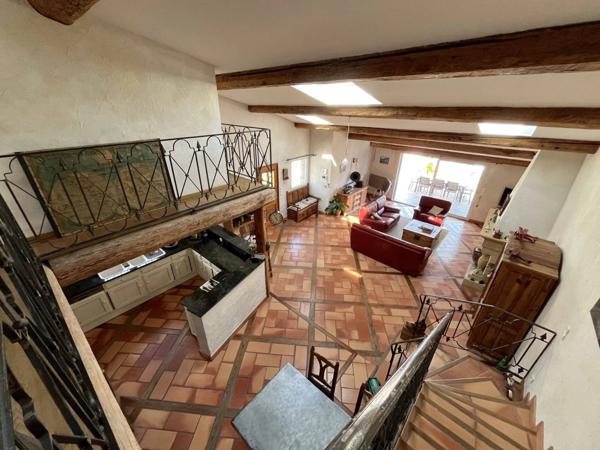 VIAS - HERAULT - 3 CHAMBRES - PISCINE - DEPENDANCES - GARAGE - CALME -