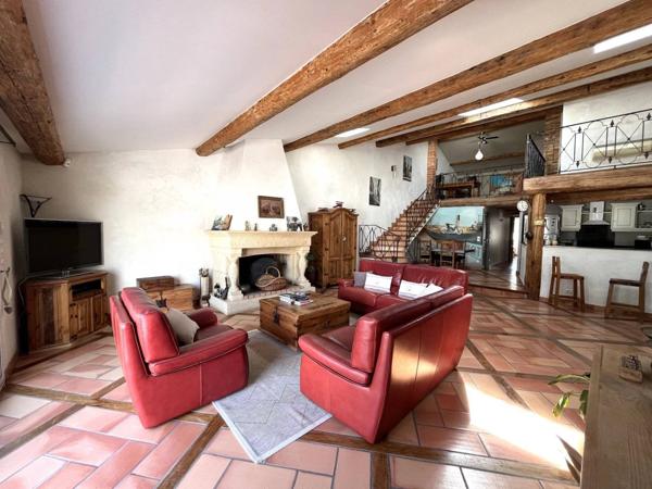 VIAS - HERAULT - 3 CHAMBRES - PISCINE - DEPENDANCES - GARAGE - CALME -