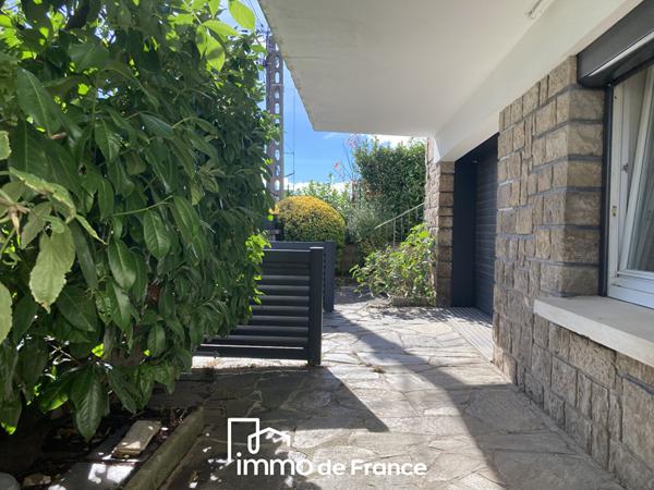 Proche centre-ville, Maison T4/5 avec Garage, Terrasse et Jardin