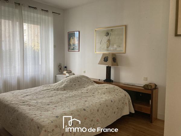 Proche centre-ville, Maison T4/5 avec Garage, Terrasse et Jardin