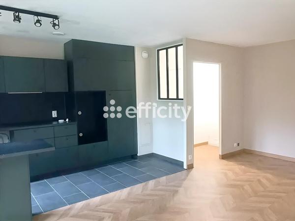 Appartement
         2 pièces
        - 47 m² 111 000 €*