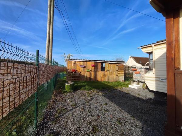 Terrain de loisirs entièrement clos !