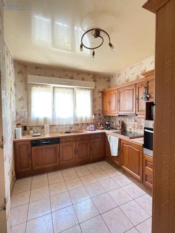 Appartement à vendre à Troyes dans l'Aube (10000), ref : 10376/1232 PASTEUR Appartement à vendre à Troyes dans l'Aube (10000), ref : 10376/1232 PASTEUR