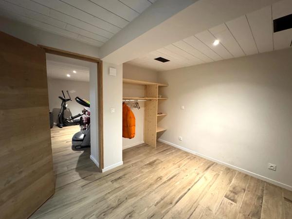 LA FLOTTE-EN-RÉ – BEL ENSEMBLE IMMOBILIER AVEC DEUX MAISONS 6 pièces LA FLOTTE (17)