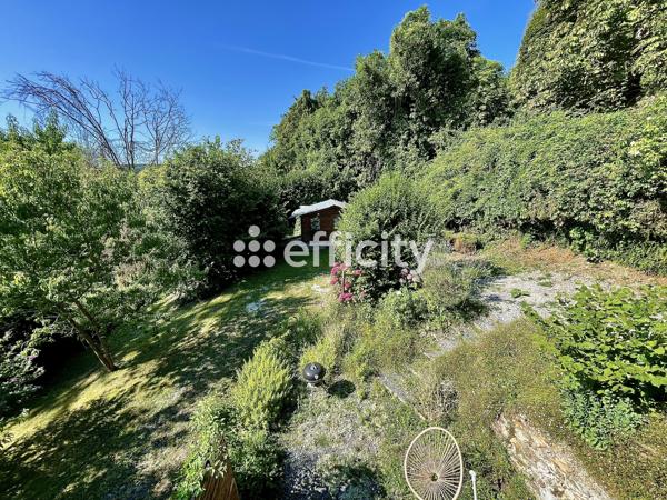 Maison
         7 pièces
        - 180 m² 493 000 € *