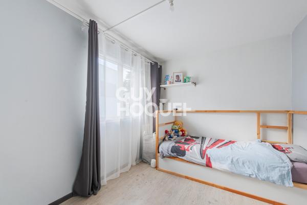 Appartement 3 pièces accès RER E et RER A.