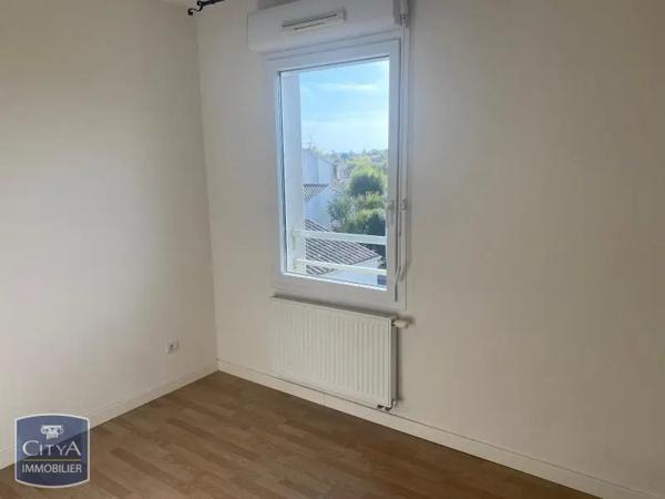 Maison à louer 4 pièces 84.15m² Niort (79000)