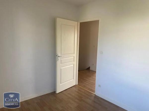 Maison à louer 4 pièces 84.15m² Niort (79000)