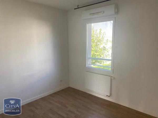Maison à louer 4 pièces 84.15m² Niort (79000)
