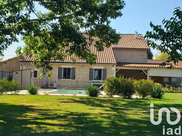Maison à vendre 10 pièces 338 m² Nanteuil-en-Vallée