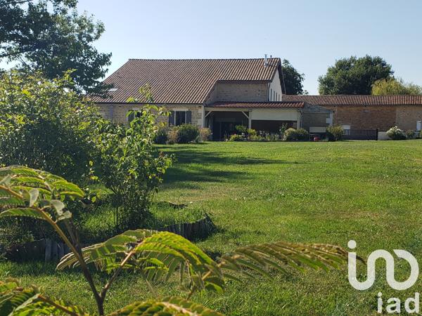 Maison à vendre 10 pièces 338 m² Nanteuil-en-Vallée