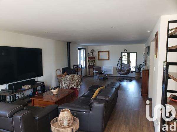 Maison à vendre 10 pièces 338 m² Nanteuil-en-Vallée