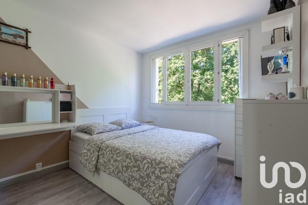 Appartement à vendre 4 pièces 60 m² Saint-Germain-lès-Arpajon