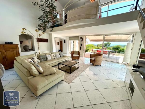 Maison à louer 6 pièces 180.83m² Antibes (06600)