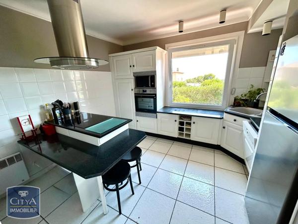Maison à louer 6 pièces 180.83m² Antibes (06600)