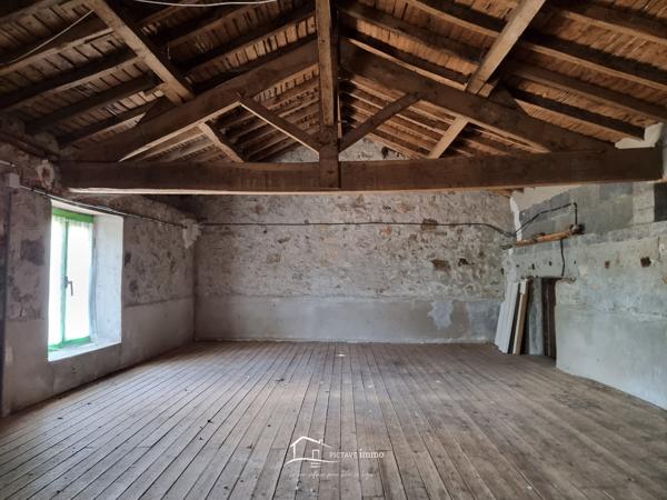 MAISON 115 M2 DEPENDANCES 400M² Le Tallud (79200)