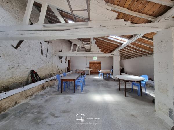 MAISON 115 M2 DEPENDANCES 400M² Le Tallud (79200)