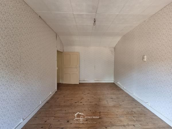 MAISON 115 M2 DEPENDANCES 400M² Le Tallud (79200)