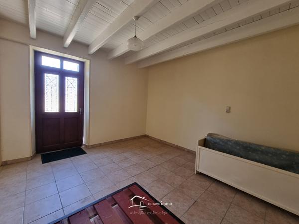 MAISON 115 M2 DEPENDANCES 400M² Le Tallud (79200)