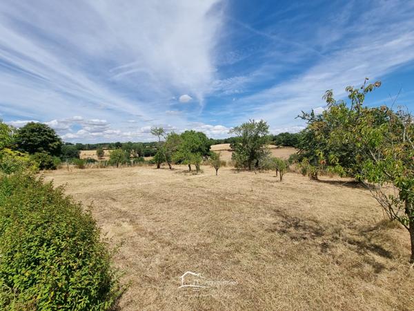 MAISON 115 M2 DEPENDANCES 400M² Le Tallud (79200)